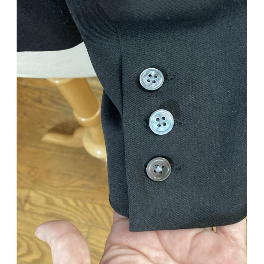 Eddie Bauer Black Blazer Womens Sz 8 New Shell Buttons Career Business Staple - Picture 6 of 8
